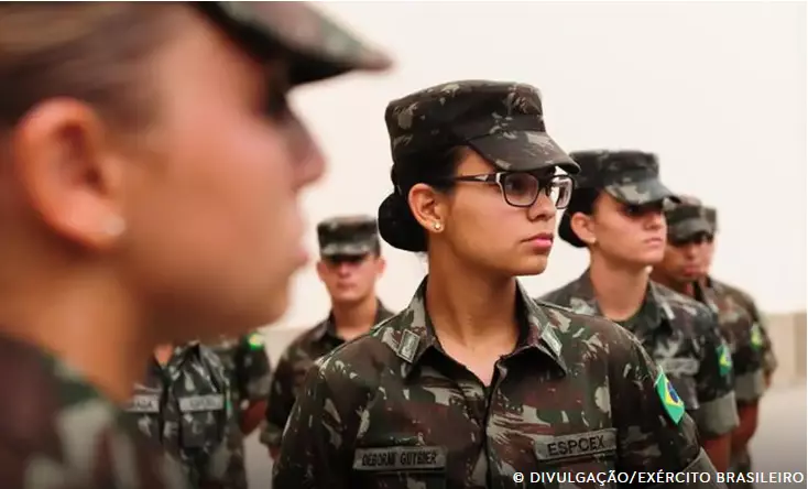 Forças Armadas iniciam alistamento voluntário feminino